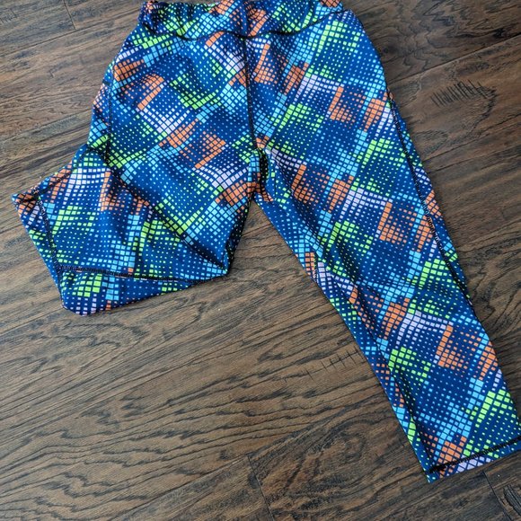 Capri leggings - women - size small - Picture 2 of 4